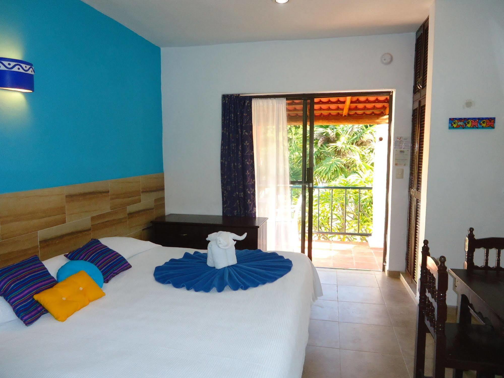 El Acuario Hotel Playa del Carmen Exteriör bild